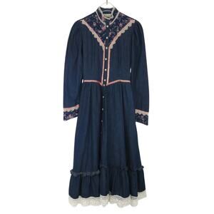 1970s Gunne Sax Vintage Blue Denim Calico Floral Trim Maxi Dress Prairie Dress 3